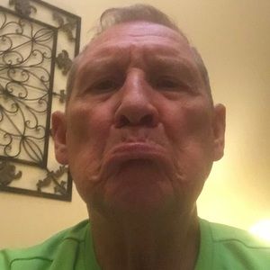 Meet your Posher, Val